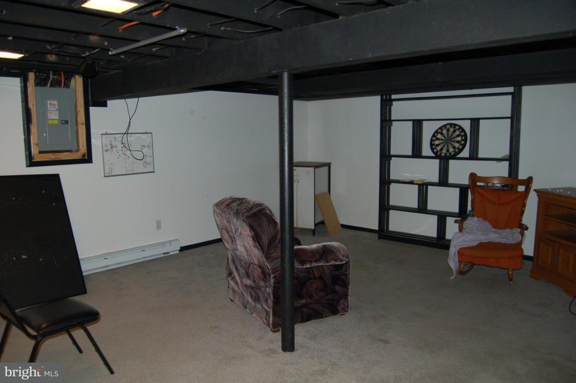 1786 Hemlock Road Lancaster, PA 17603 - Photo 12 of 12 Gallery Image 12