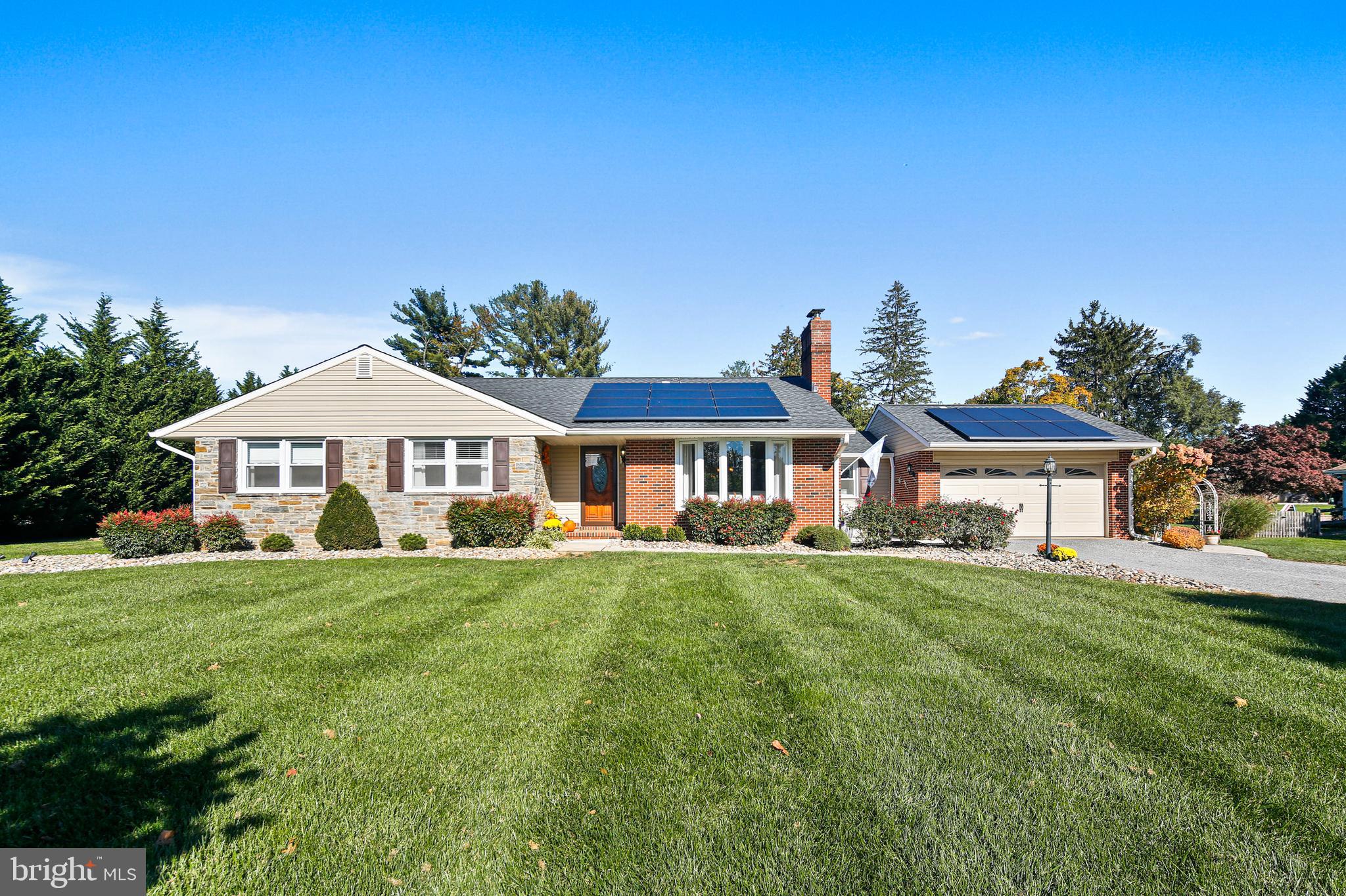 FULLY RENOVATED IN 2015