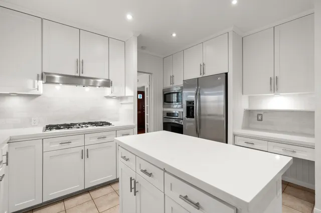 $1,779,000 | 2409 Dryden Road, Houston, TX 77030