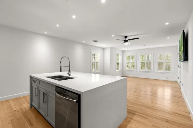 $1,779,000 | 2409 Dryden Road, Houston, TX 77030