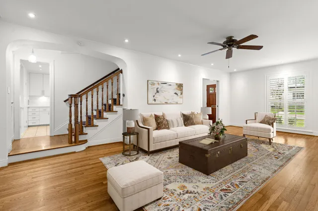 $1,779,000 | 2409 Dryden Road, Houston, TX 77030