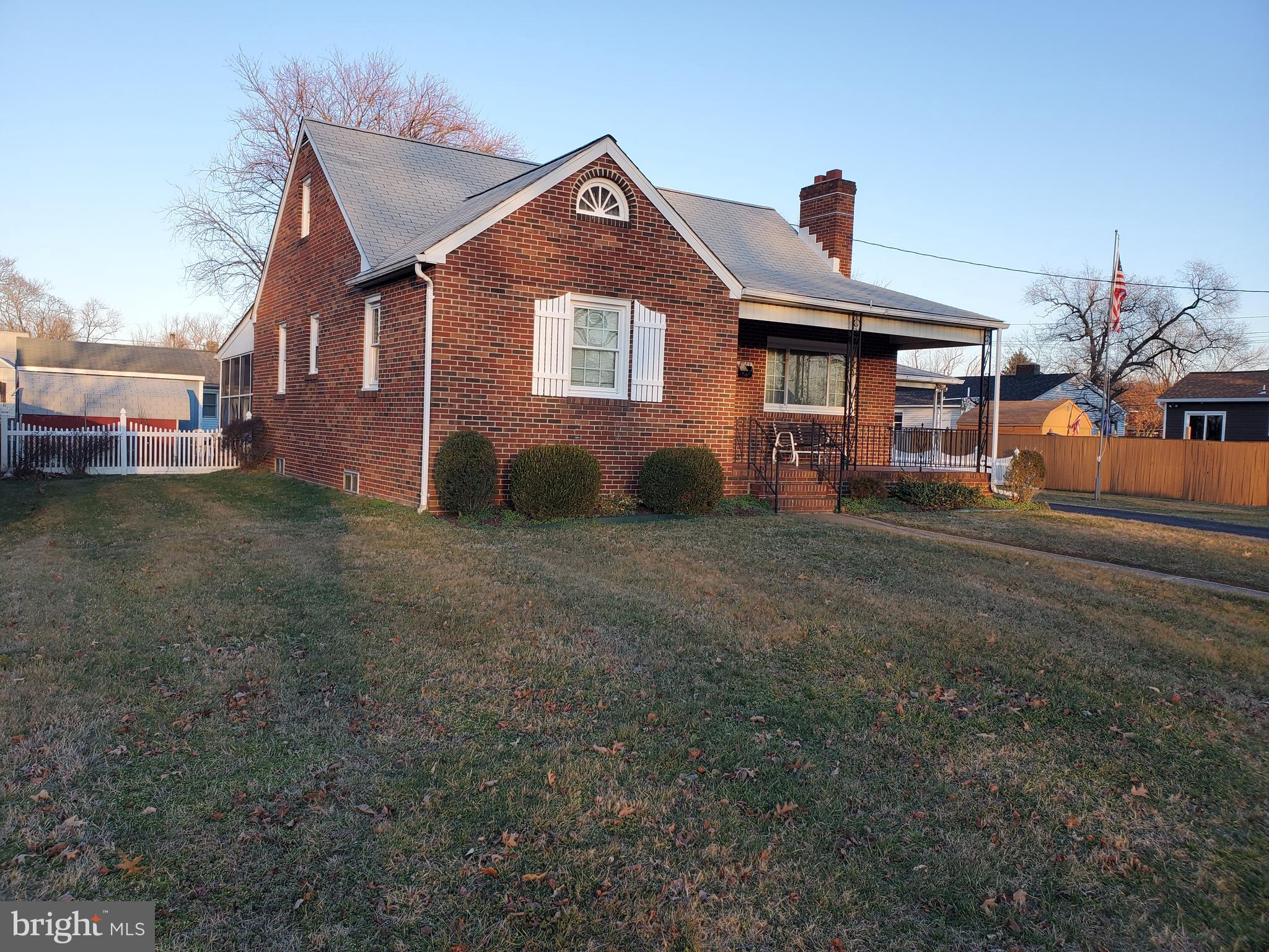 8485 Geneva Road Pasadena, MD 21122 - Photo 2 of 19 Gallery Image 2