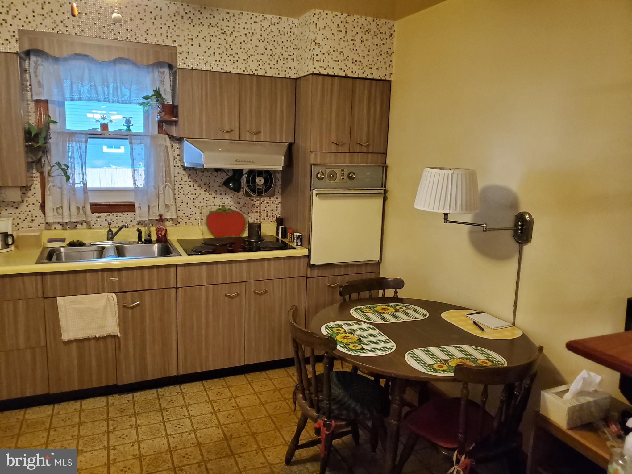 8485 Geneva Road Pasadena, MD 21122 - Photo 11 of 19 Gallery Image 11