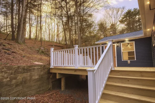 $489,900 | 1131 Mink Court, Bushkill, PA 18324