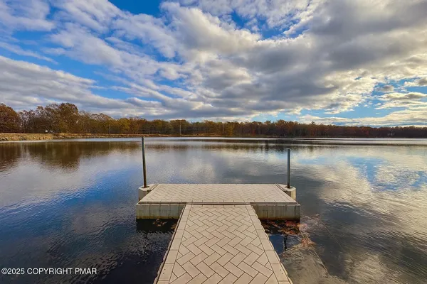 $489,900 | 1131 Mink Court, Bushkill, PA 18324