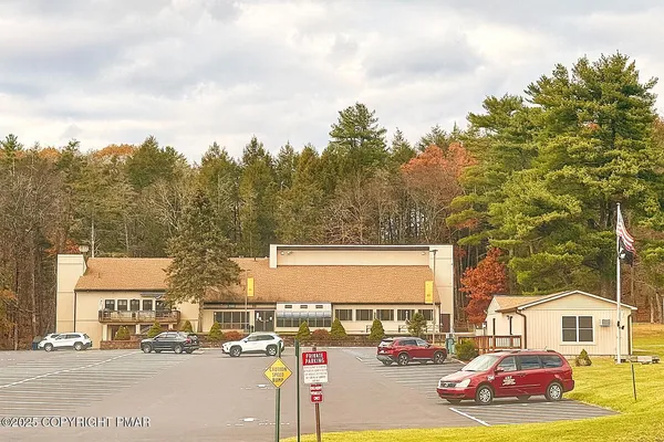 $489,900 | 1131 Mink Court, Bushkill, PA 18324