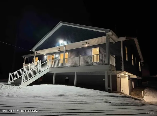 $489,900 | 1131 Mink Court, Bushkill, PA 18324