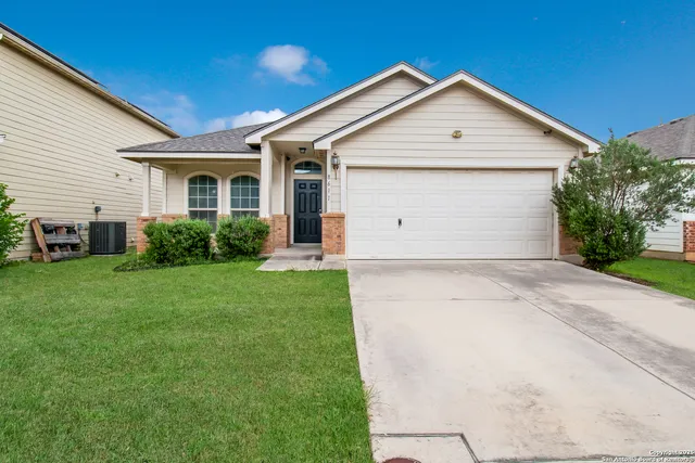 $1,620 | 8611 Spotted Owl, Converse, TX 78109