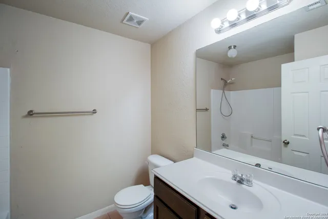 $1,620 | 8611 Spotted Owl, Converse, TX 78109