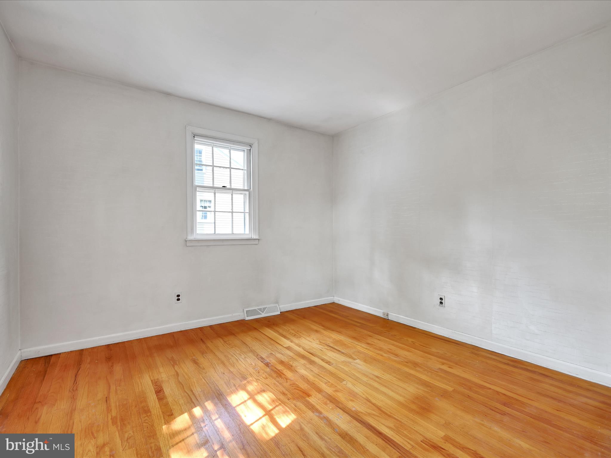 2 Wynnedale Circle Narberth, PA 19072 - Photo 32 of 43 Bedroom 4