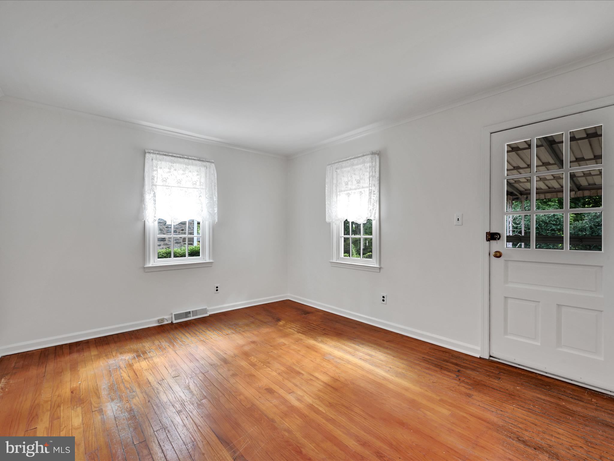 2 Wynnedale Circle Narberth, PA 19072 - Photo 8 of 43 Den