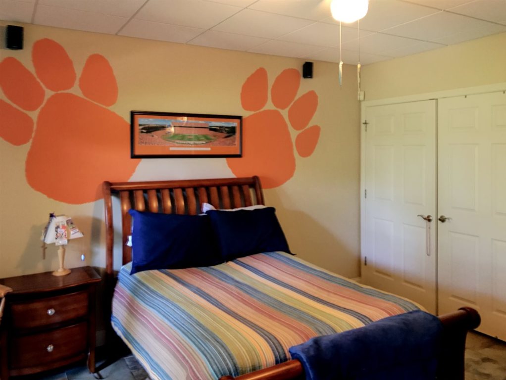 752 Navigator's Point Seneca, SC 29672 - Photo 31 of 36 Gallery Image 31
