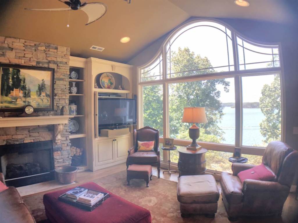 752 Navigator's Point Seneca, SC 29672 - Photo 8 of 36 Gallery Image 8