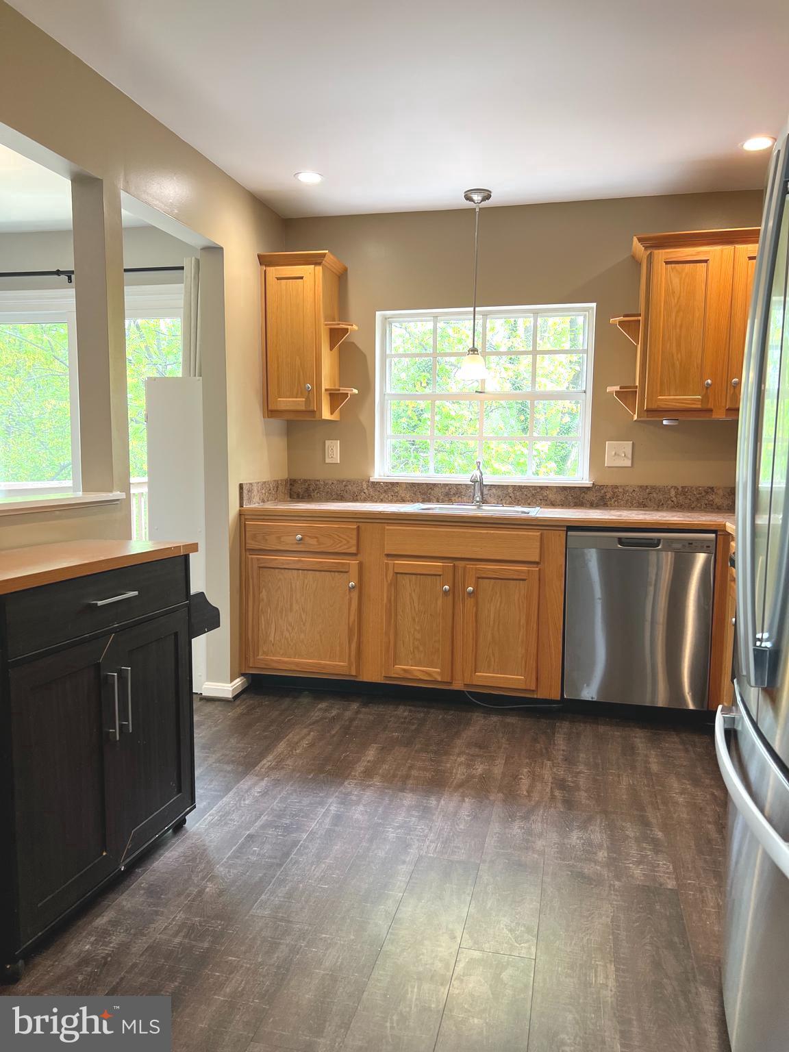 1679 Colonial Way Frederick, MD 21702 - Photo 6 of 31 Kitchen