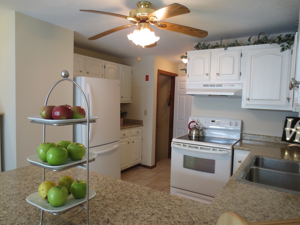 65 Harvest Road, Unit 65 Uxbridge, MA 01569 - Photo 7 of 21 Gallery Image 7