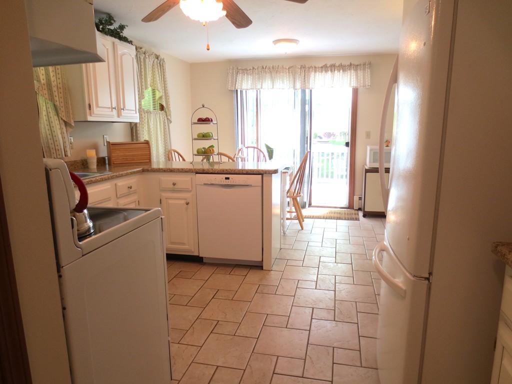 65 Harvest Road, Unit 65 Uxbridge, MA 01569 - Photo 8 of 21 Gallery Image 8