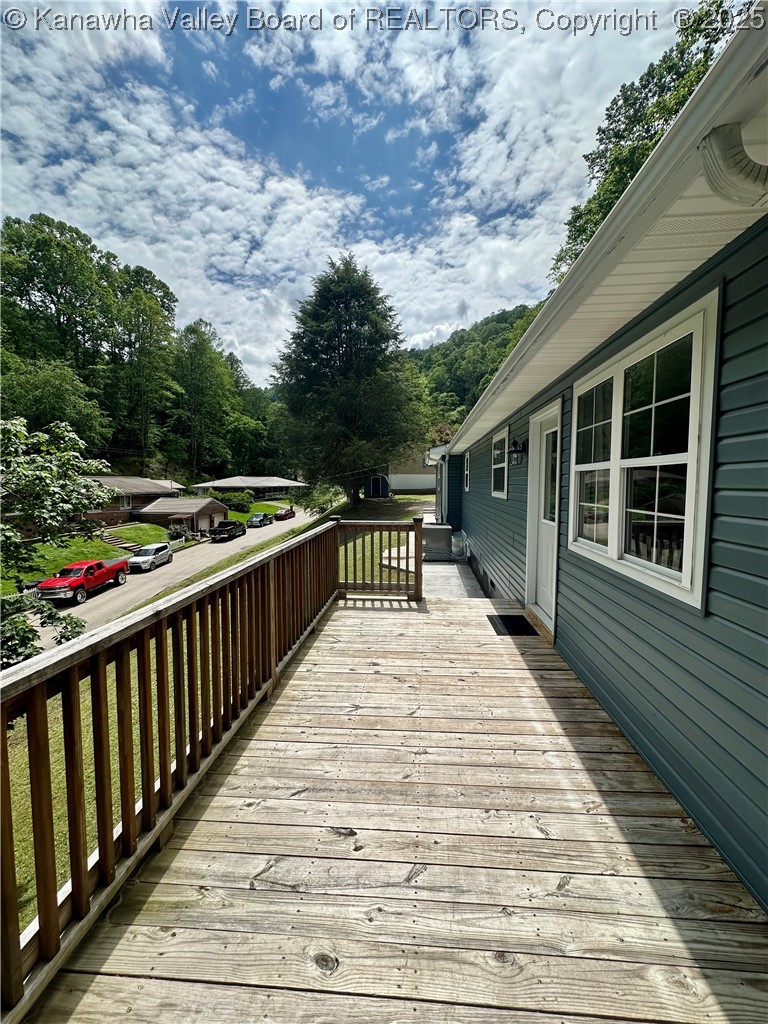 282 Hidden Valley Road Chapmanville, WV 25508 - Photo 22 of 40 Gallery Image 22