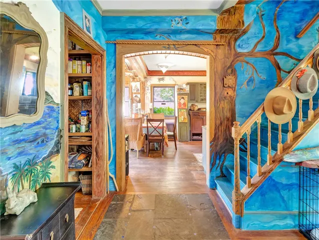 $1,900,000 | 219 Nanaquaket Road, Tiverton, RI 02878