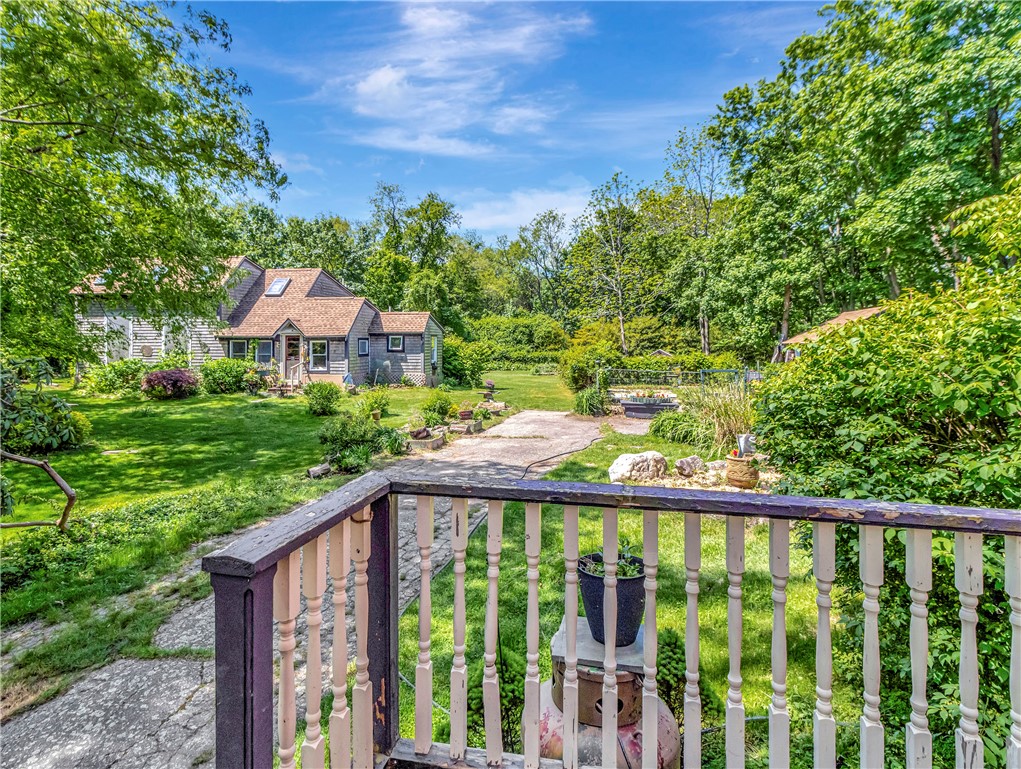 219 Nanaquaket Road Tiverton, RI 02878 - Photo 36 of 43