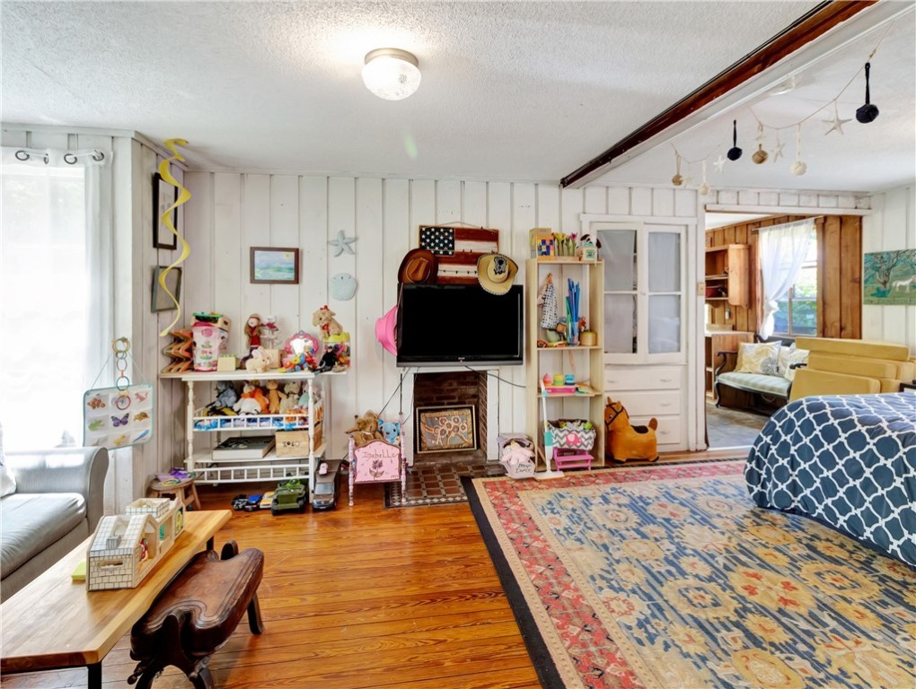 219 Nanaquaket Road Tiverton, RI 02878 - Photo 40 of 50