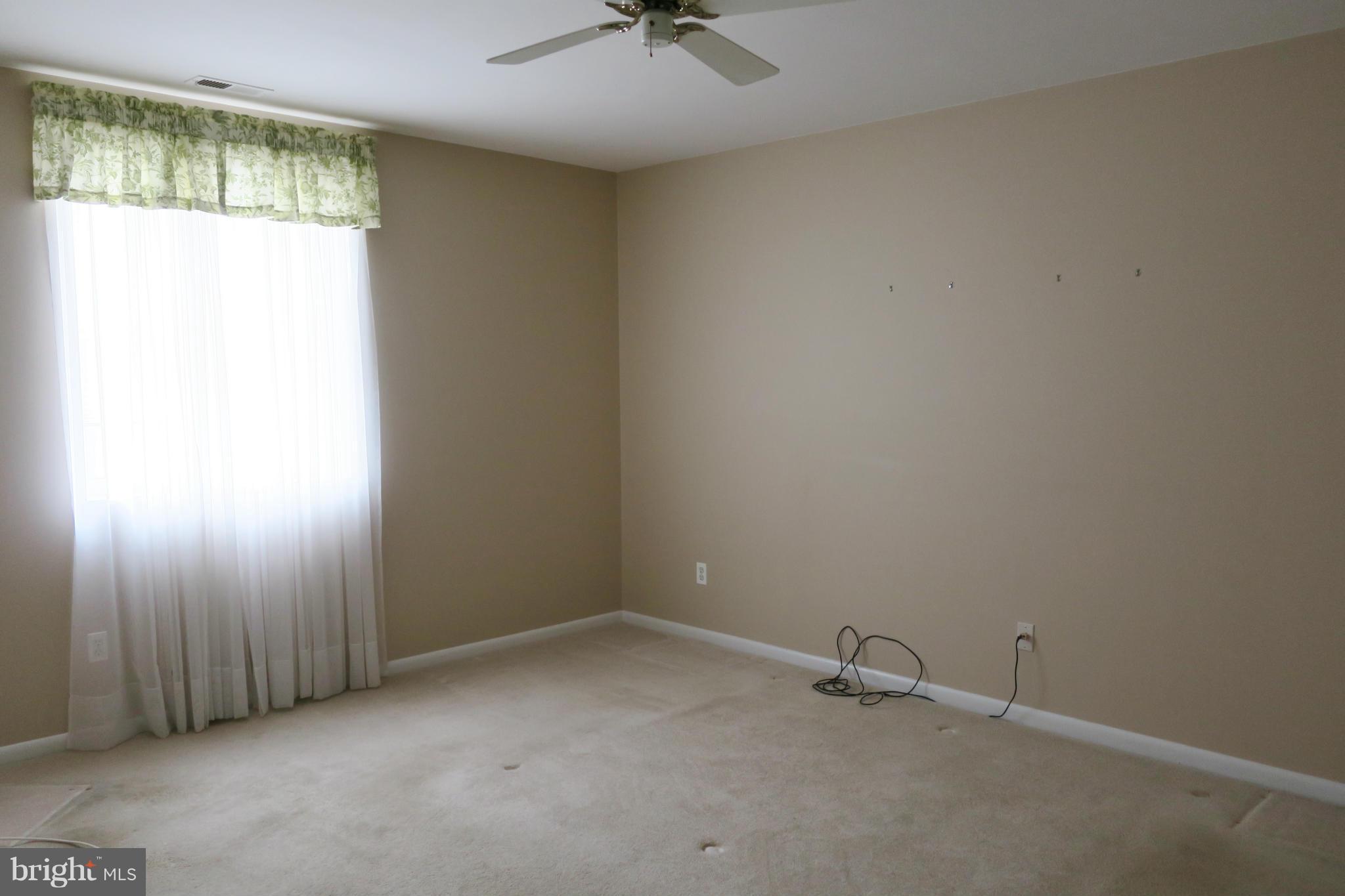 116 Castletown Road, Unit 202 Lutherville-Timonium, MD 21093 - Photo 11 of 20 Bedroom