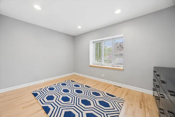 $6,000 | 502 West 47th Street, La Grange, IL 60558