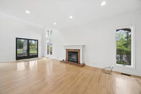 $6,000 | 502 West 47th Street, La Grange, IL 60558