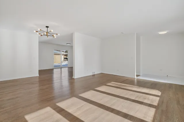 $589,900 | 6 West Cypress Street, Arlington Heights, IL 60005