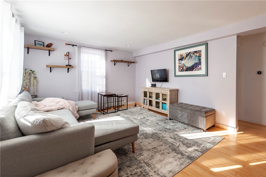 14 Laconia Road Cranston, RI 02920 - Photo 3 of 19 Gallery Image 3