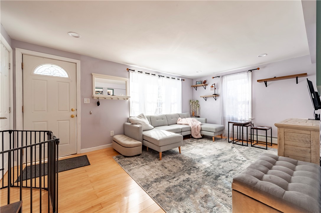14 Laconia Road Cranston, RI 02920 - Photo 5 of 19 Gallery Image 5