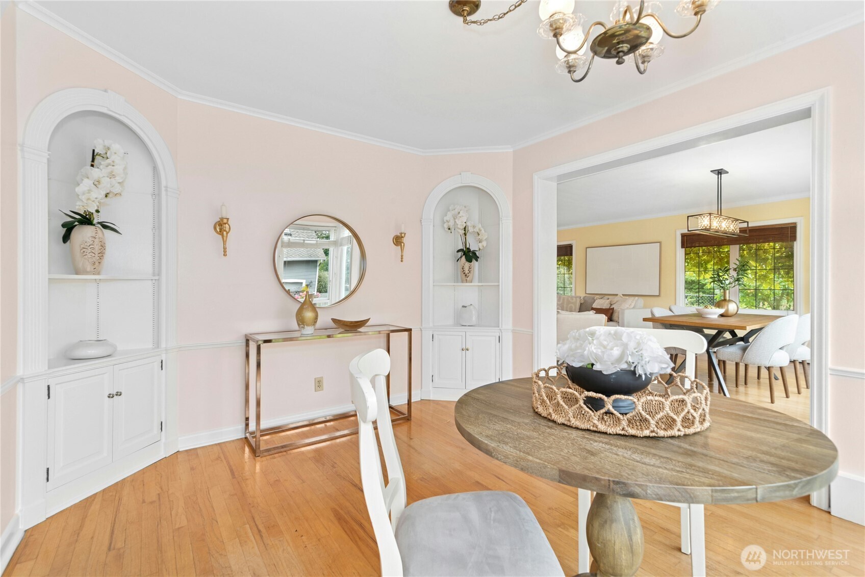4806 Seahurst Avenue Everett, WA 98203 - Photo 10 of 40