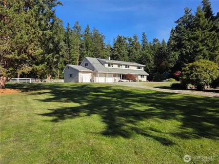 a house view with a outdoor space