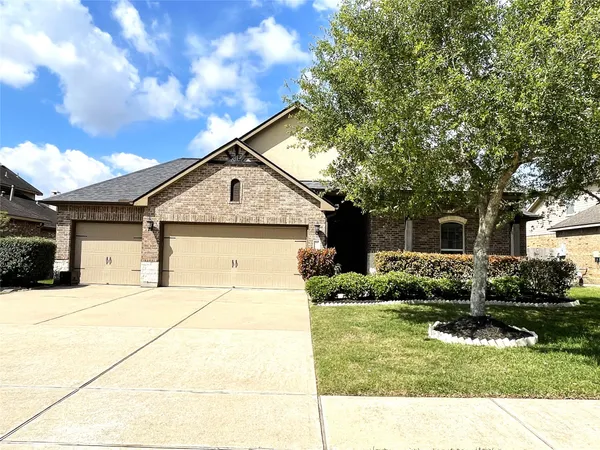 $2,600 | 738 Somerset Landing Lane, League City, TX 77573
