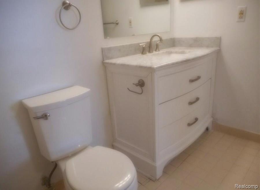 29840 West Twelve Mile Road, Unit 403 Farmington, MI 48334 - Photo 7 of 16