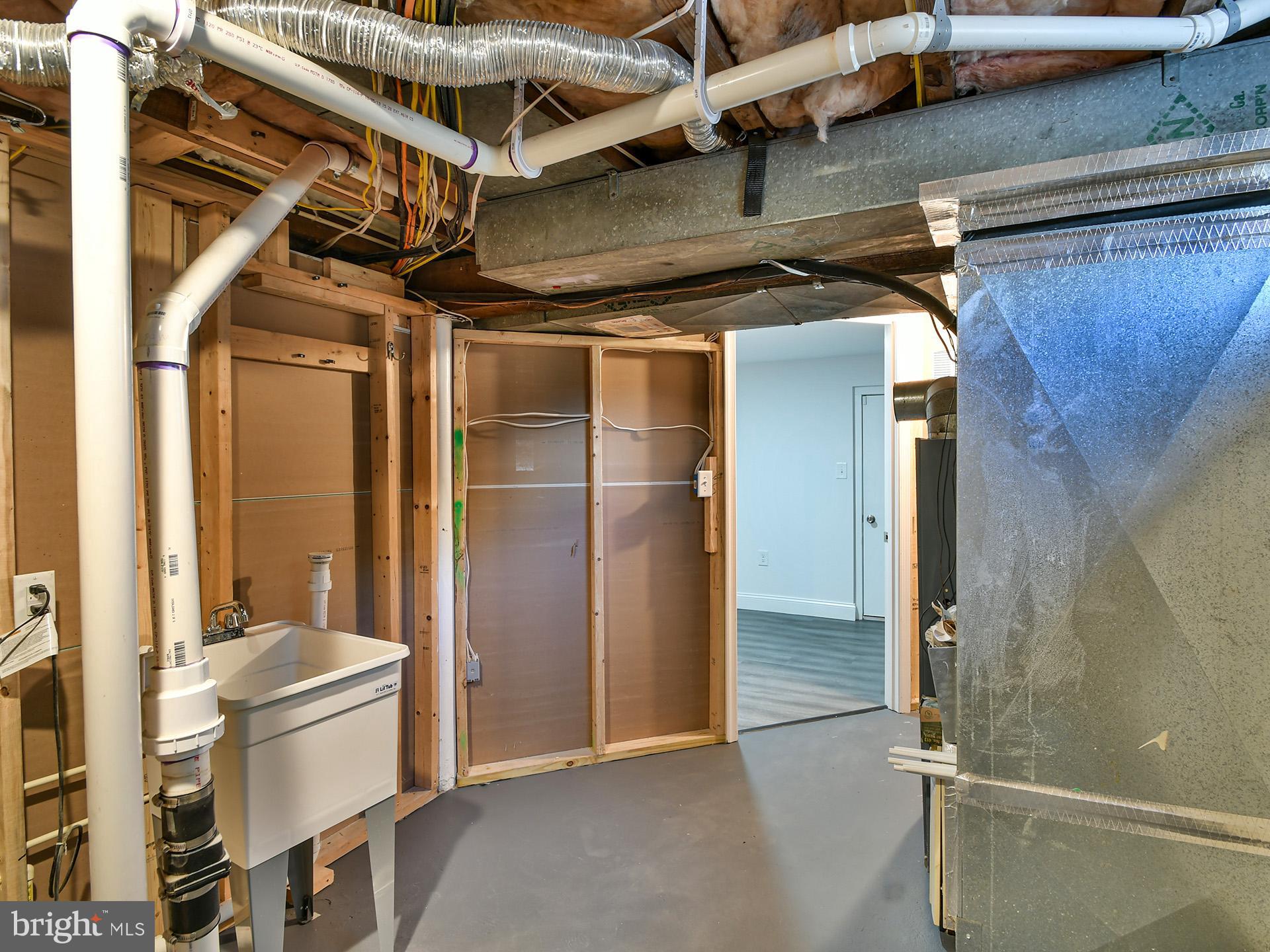 827 Queenstown Road Severn, MD 21144 - Photo 54 of 59 Utility room