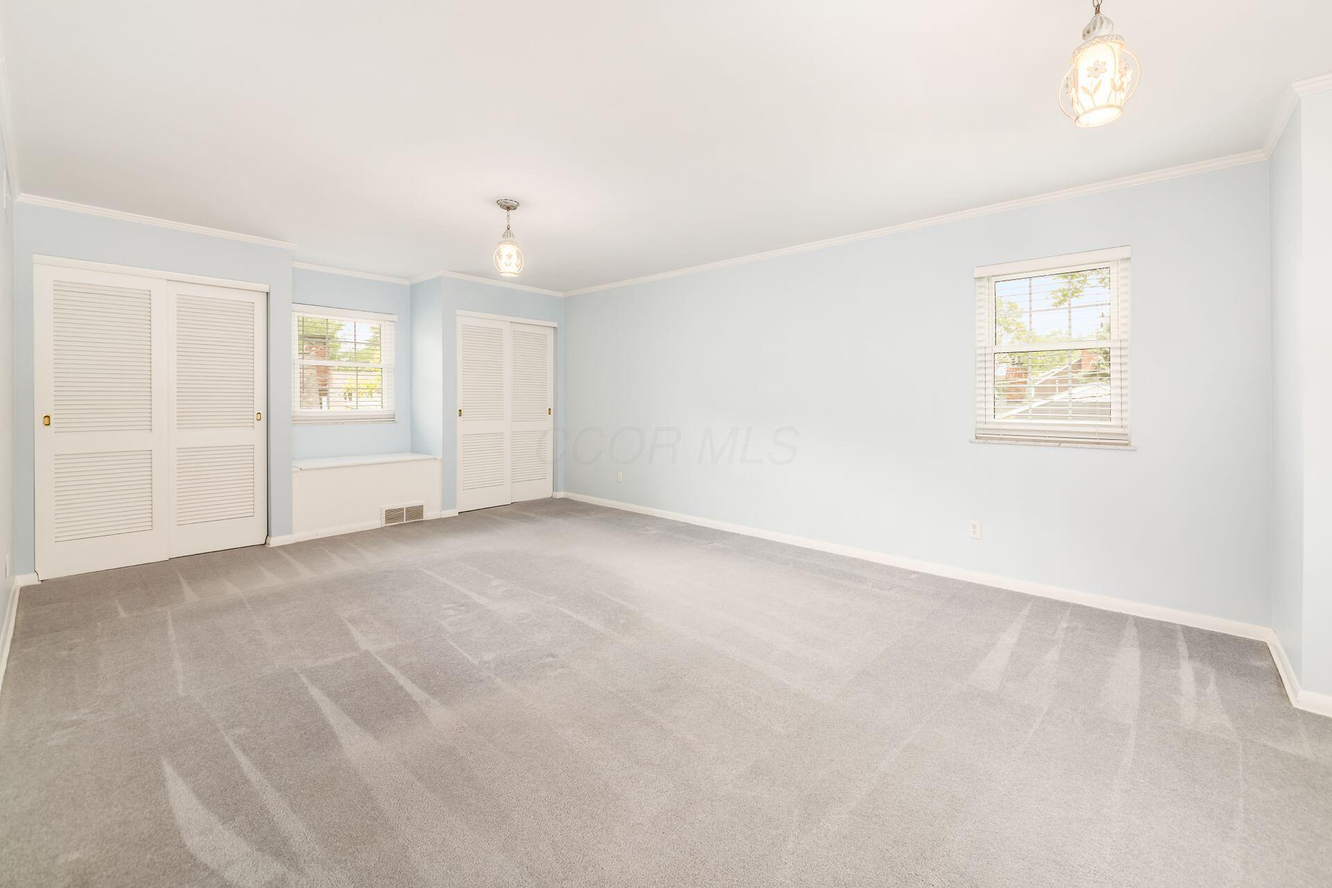 1960 Hythe Road Columbus, OH 43220 - Photo 24 of 46 027_d7b613986_L 1960 Hythe087