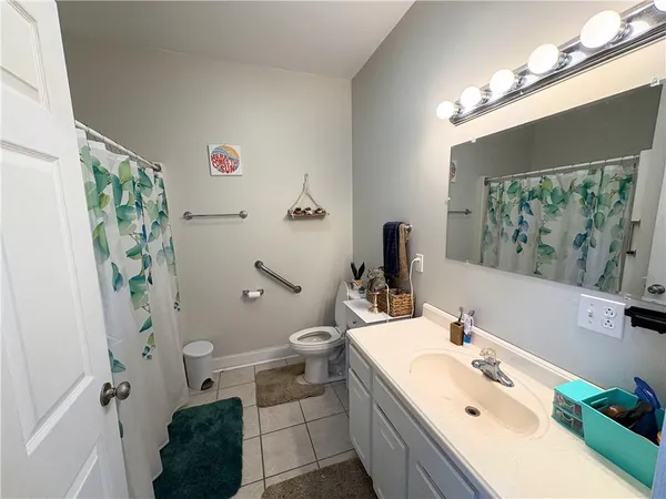 $950 | 1010 1st Avenue, Unit C, Coraopolis, PA 15108