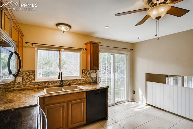 545 Gilcrest Road Colorado Springs, CO 80906 - Photo 10 of 31