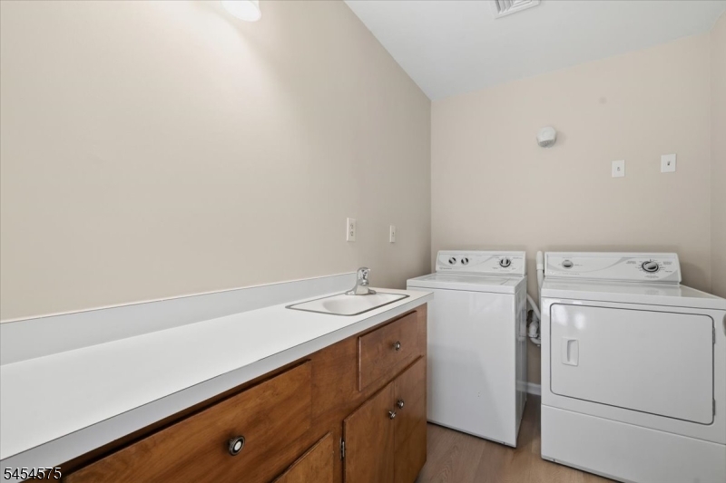 27 Inwood Road Berkeley Heights, NJ 07922 - Photo 33 of 40 Gallery Image 33