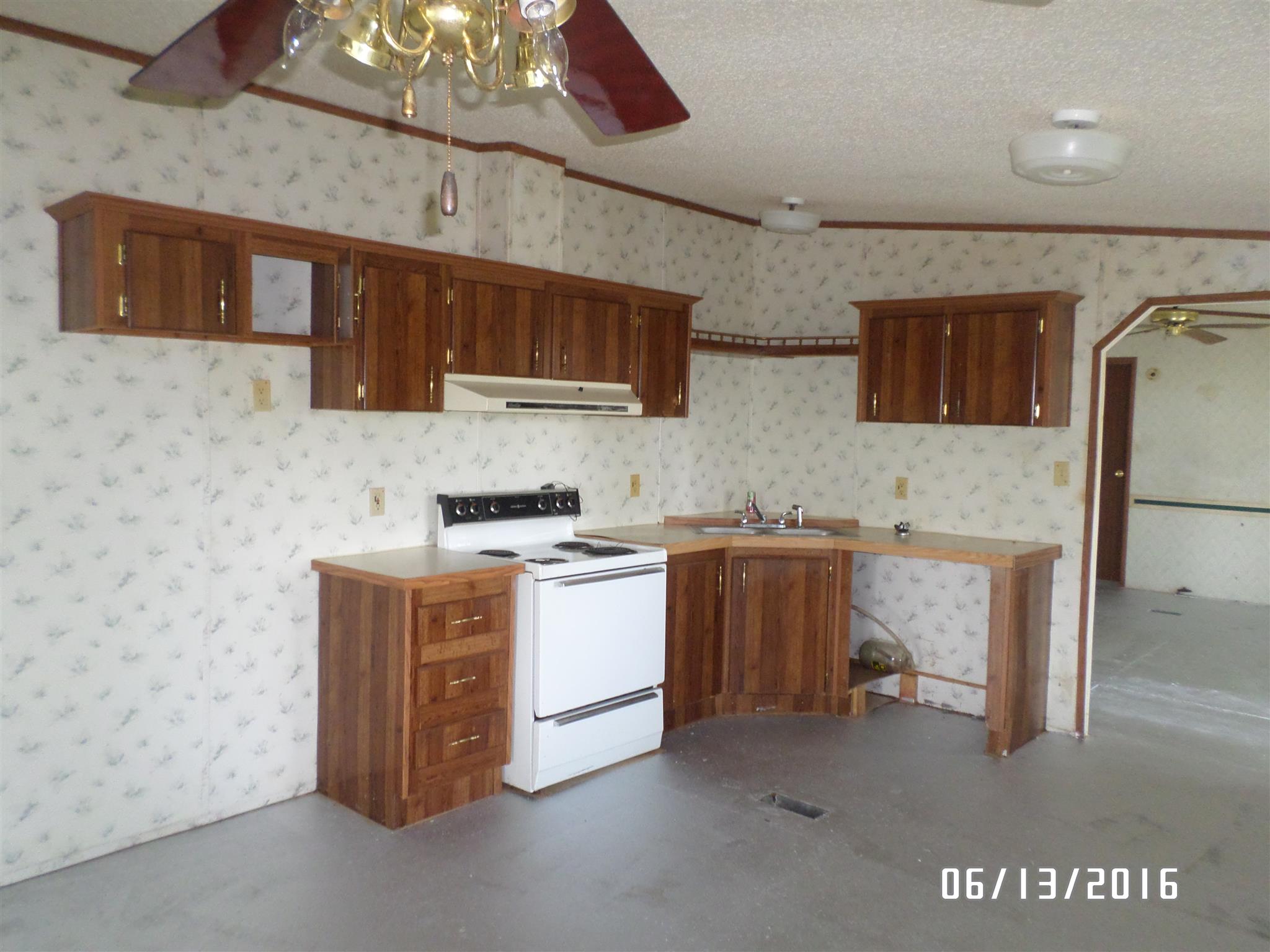 2769 Rea Branch Road Ethridge, TN 38456 - Photo 7 of 16 Gallery Image 7
