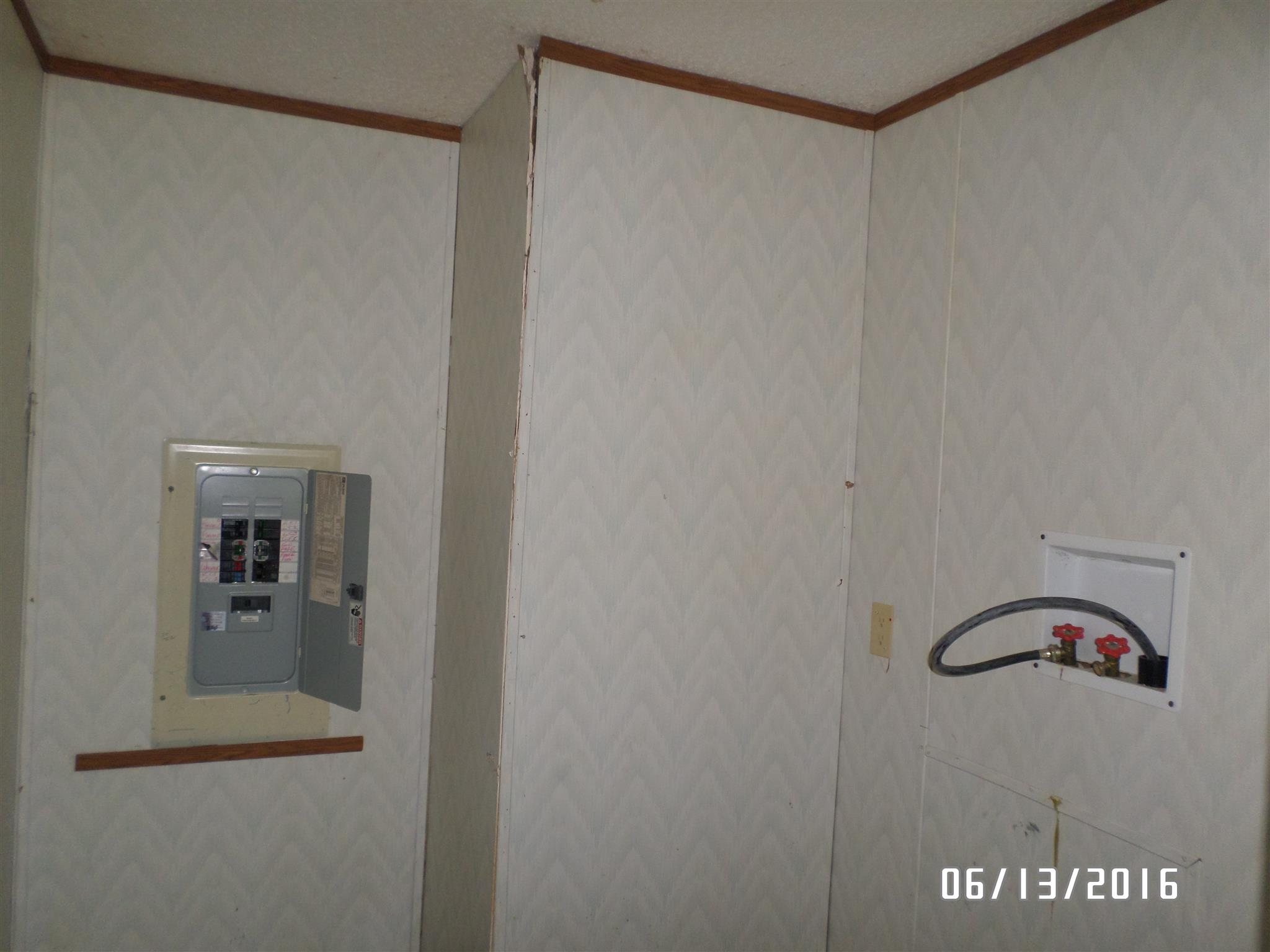 2769 Rea Branch Road Ethridge, TN 38456 - Photo 8 of 16 Gallery Image 8