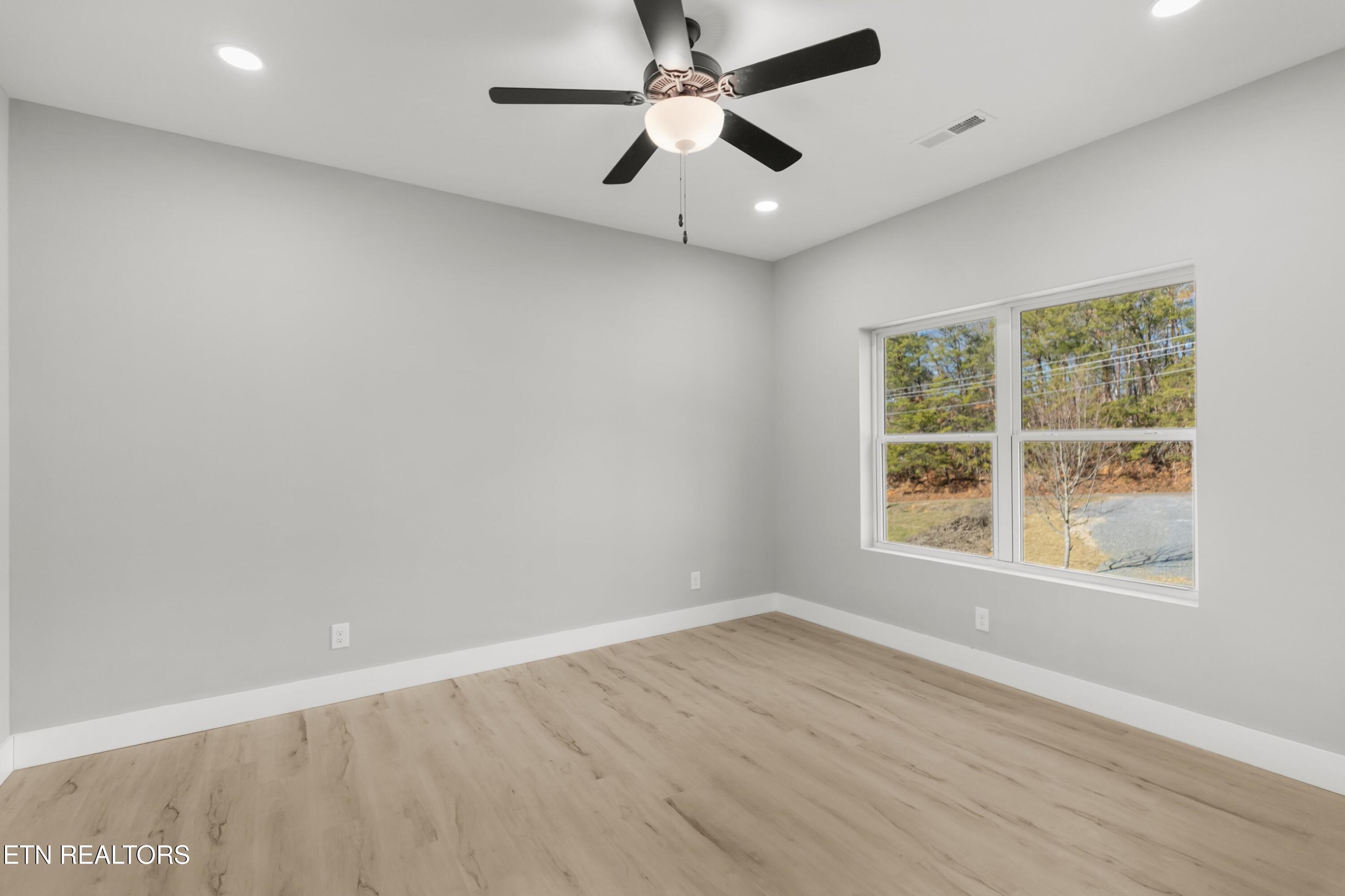 161 Greasy Cove Road Cosby, TN 37722 - Photo 13 of 35 020-161GreasyCoveRoad-Cosby-TN-37722-SMA