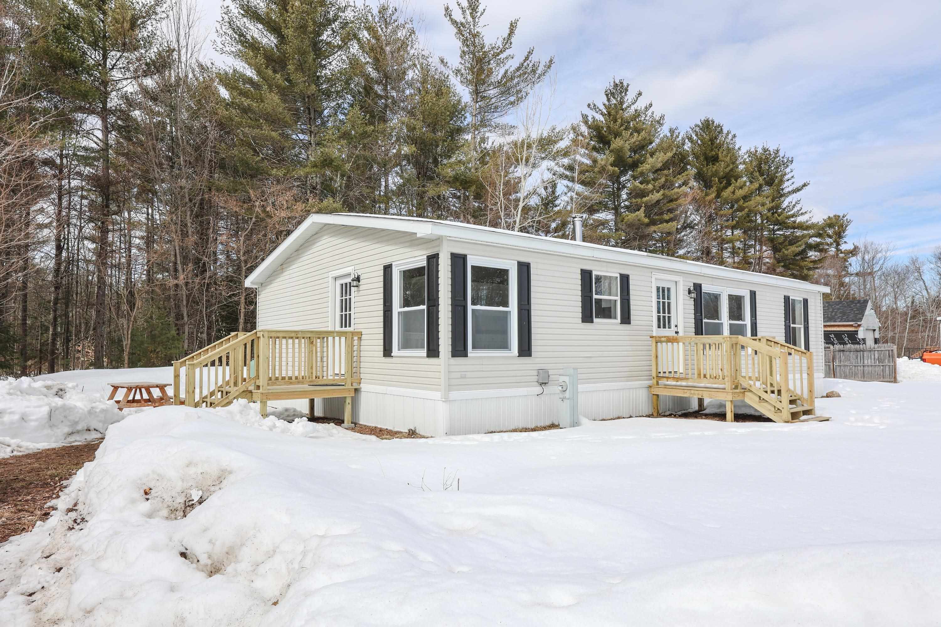 150 Dodge Cross Road Farmington, NH 03835 - Photo 1 of 26