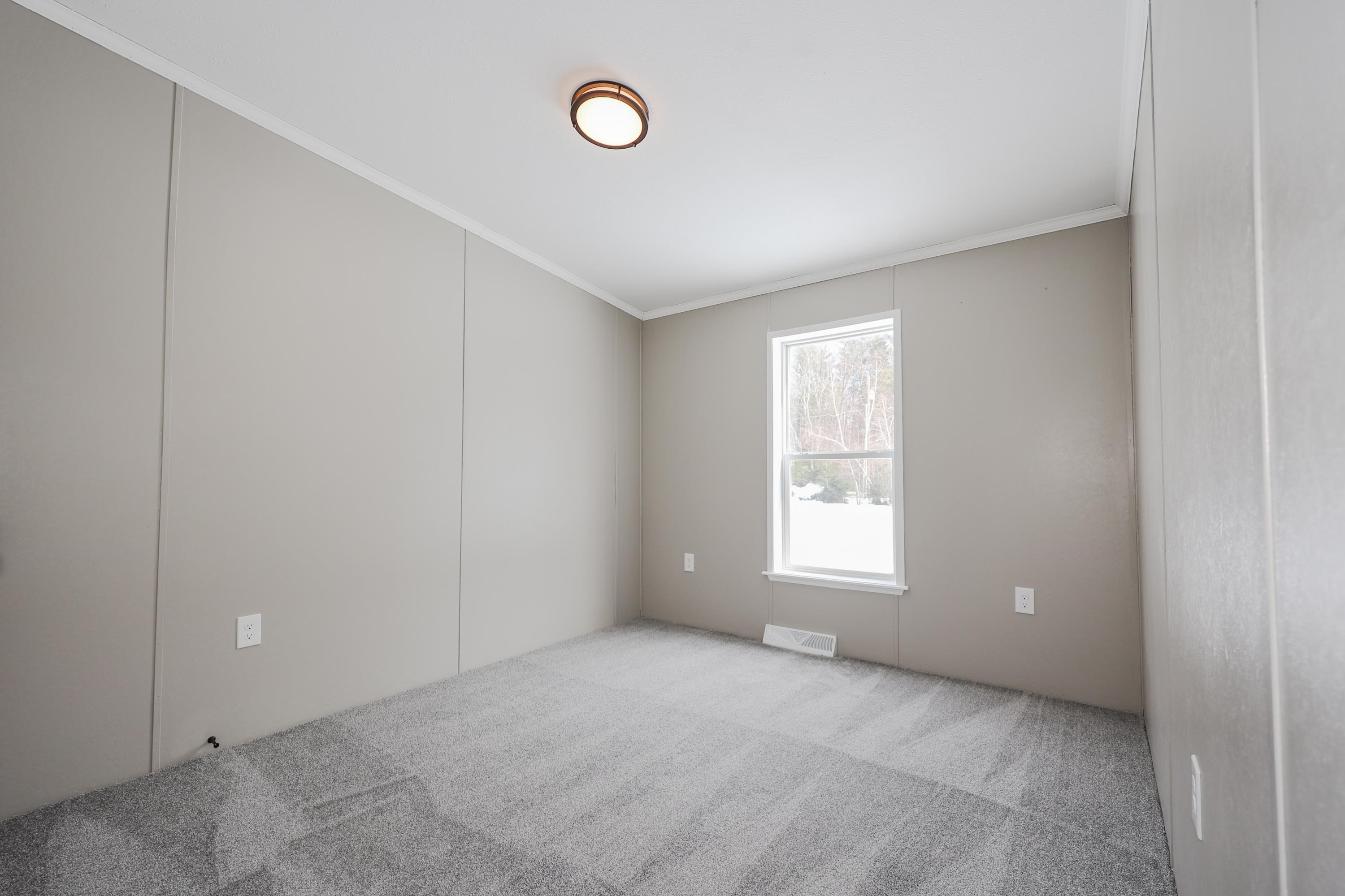 150 Dodge Cross Road Farmington, NH 03835 - Photo 12 of 26