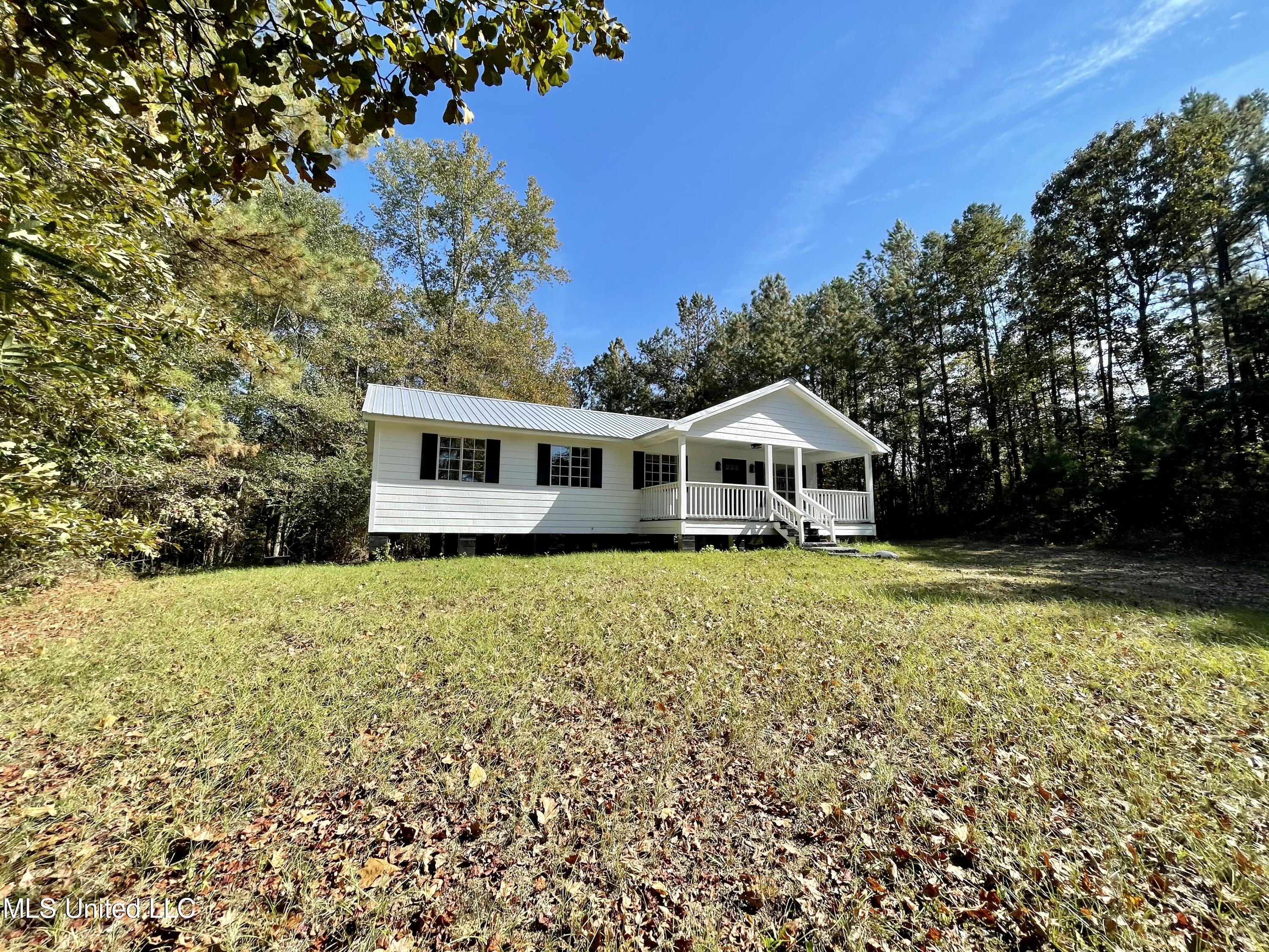 268 Firetower Road Carthage, MS 39051 - Photo 1 of 14 E7C33B12-AA2D-4878-86F3-4969F3009F91