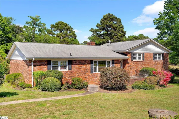 $415,000 | 15 Tillman Court, Greenville, SC 29607