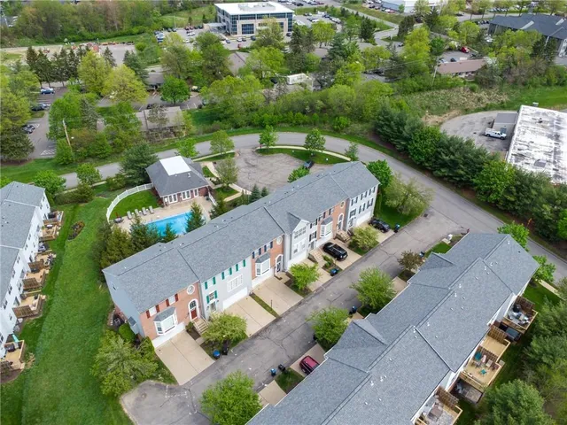 $359,900 | 176 Berry Field Court, Wexford, PA 15090