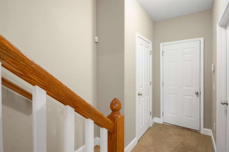 2660 Colgan Court Southeast Atlanta, GA 30317 - Photo 24 of 50 a view of a hallway with entryway