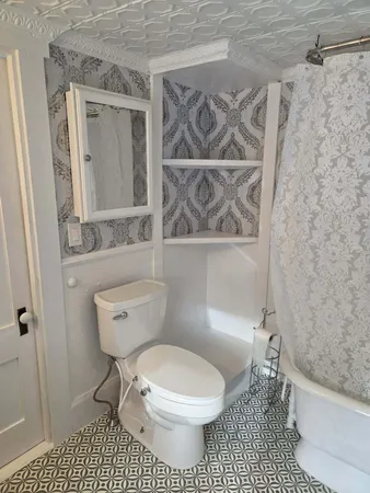 $184,900 | 8 Edes Avenue, Dover-Foxcroft, ME 04426