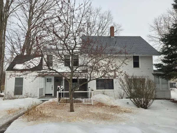 $184,900 | 8 Edes Avenue, Dover-Foxcroft, ME 04426